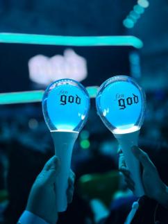 파란 하늘 하늘색 풍선을…에버랜드서 god 데뷔 1만일 파티