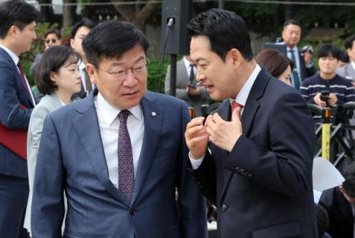 국힘 더불어오만당 막장공천…총공세