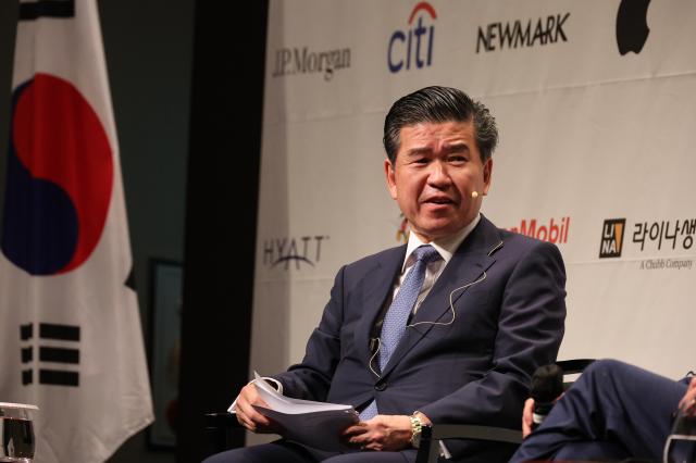 James Kim chairman and CEO of American Chamber of Commerce in Korea speaks with former White House Acting Chief of Staff Mick Mulvaney during a special luncheon seminar at Grand Hyatt Seoul in Seoul on May 21 2026 AJP Yoo Na-hyun
