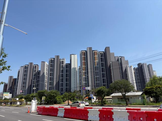 오는 7월 입주 예정인 ‘힐스테이트 이천역 1단지’가 막바지 공사 중이다 사진이은별 기자