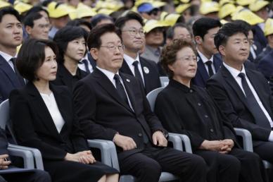 이재명 대통령, 노무현 서거 17주기 추도식 참석