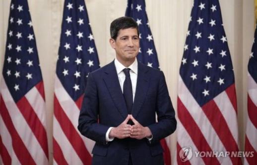 [아주사설 | 기본 원칙 상식]  워시의 연준 시대…한국경제는 더 거센 달러의 파도를 준비해야