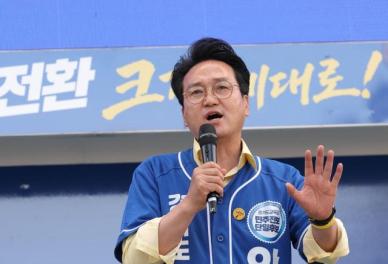 [6·3 지방선거] 안민석 경기도교육감 후보, 수원서 교육 대전환 유세…학교복합시설·통학지원 전면화