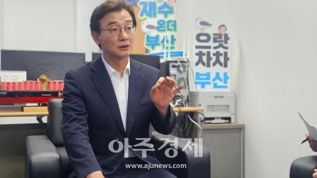 전재수 더불어민주당 부산시장 후보 측은 국민의힘의 의혹 제기에 대해 “대응할 가치조차 없는 구태 정치이자 흑색선전”이라며 강하게 반발했다사진박연진 기자
