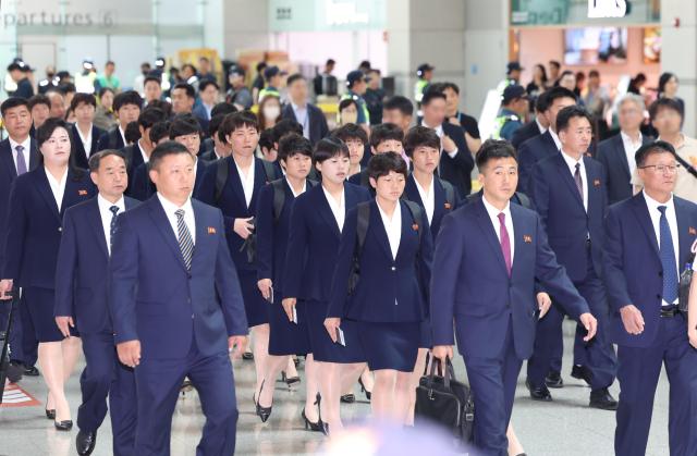 North Koreas Naegohyang team departs Incheon Airport on May 24 after winning the AFC Womens Champions League Yonhap