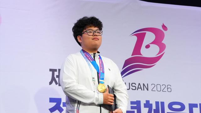 제55회 전국소년체육대회 e스포츠 종목 개인전 1위 및 최우수선수상 강원특별자치도 홍석우사진한국e스포츠협회