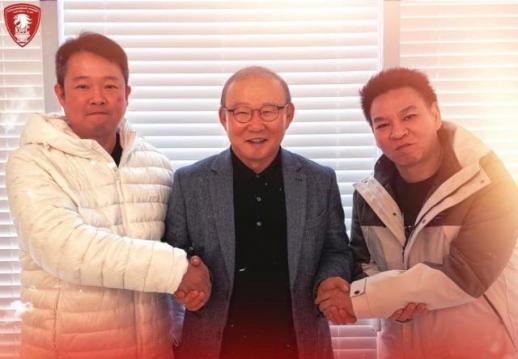 박항서 감독 태국 간다고? 베트남 누리꾼들, 성공 기원과 우려 교차