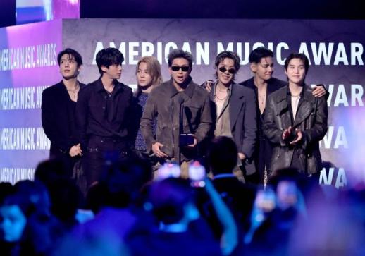 归来仍是顶流 BTS再获全美音乐奖年度艺人大奖