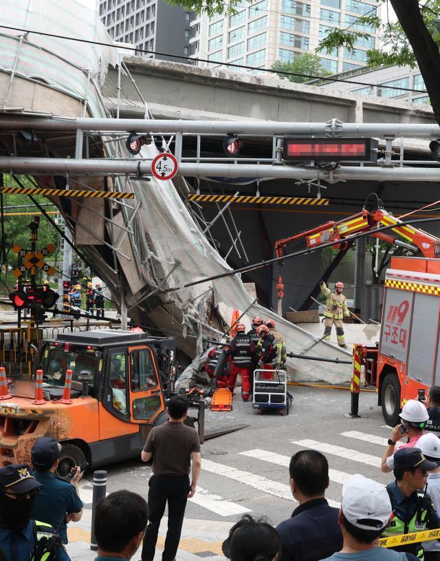 西小門高架道路の撤去現場で崩壊事故が発生…「消防対応 第1段階」