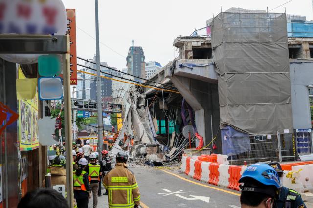 Overpass collapse in Seoul disrupts over 120 KTX trains