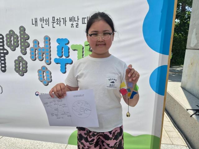 Kim Da-ha participated in the experiential program 'Light of Me' during the 2026 Cultural Diversity Week event at the National Museum of Korea.