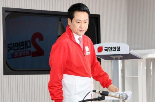 장동혁 재판취소·스벅불매 반대면 일베냐…이재명만 사는 세상