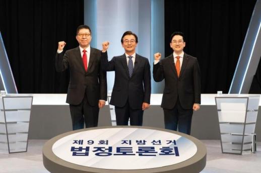 [6·3 지방선거]거짓말탐지기 등장한 부산시장 토론...공약 격돌 속 의혹 난타전