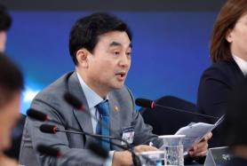 Defense Minister Ahn to attend Shangri-La Dialogue, meet Japanese counterpart