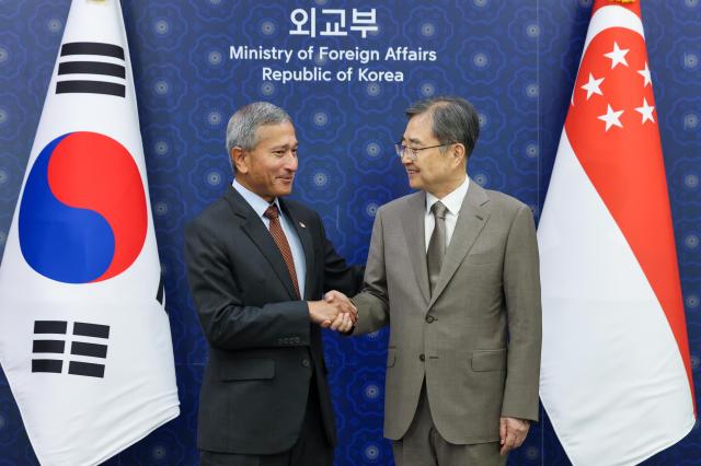 Foreign ministers of South Korea and Singapore agree to deepen cooperation