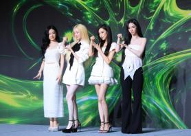 K-pop girl band aespa showcase new album