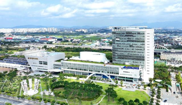 광주시는 통합특별시 출범에 따라 민원서비스 시스템을 모두 바꾸기로 했다 사진광주시