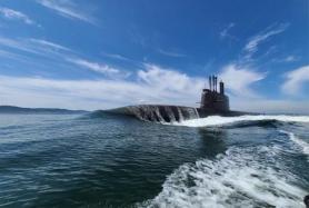 Hanwha Competes for Canadian Submarine Contract with Rocket and Steel Package