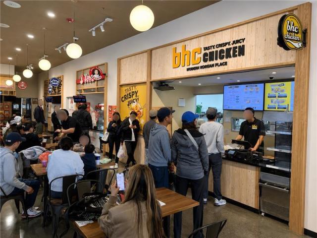 bhc、米Hマートフードコートに出店…サンフランシスコ支店内に初の店舗をオープン