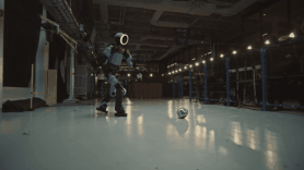 Hyundai robot Atlas masters rabona kick