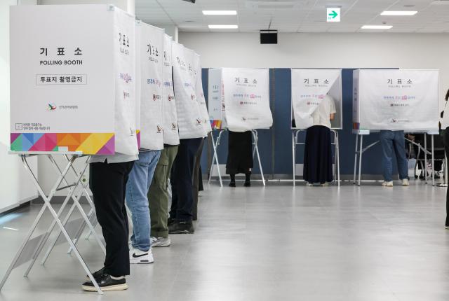 Early voting for local elections gets off to strong start