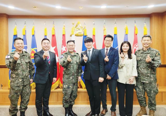 롯데백화점 상인점장이 제2작전사령부 방문해 아너스클럽 협의사진롯데쇼핑