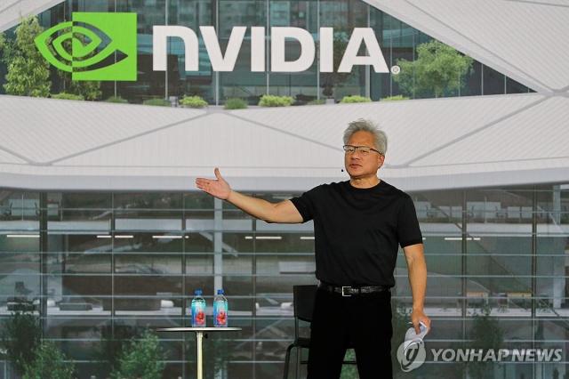 Ông Jensen Huang Giám đốc điều hành CEO của Nvidia
Ảnh tư liệu APYonhap News