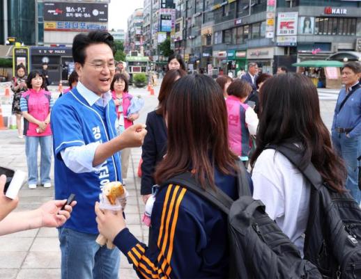 [6·3 지방선거]안민석 후보, 경기북부 순회 강행..."교육감 선거는 아이들 미래 결정하는 선거"