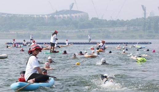 기록 경쟁 없는 힐링 레이스...쉬엄쉬엄 한강 3종 축제 5일 개막