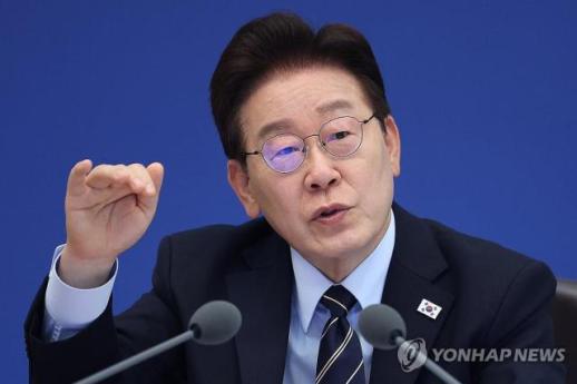 Tổng thống Lee Jae-myung: Giá nhà ở Hàn Quốc quá cao, cần thoát khỏi nền kinh tế phụ thuộc vào đầu cơ bất động sản