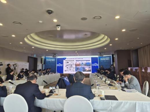 [AI브리핑] AI 코딩 전쟁 본격화…MS, 자체 AI 모델 7종 공개