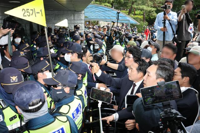 張東赫代表、投票用紙不足の事態に…「選管の国政調査・特検を推進すべき」