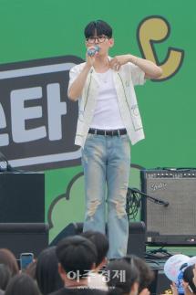 [포토] 멋진 공연 선보이는 폴킴 (2026 코리아 메모리얼 페스타)