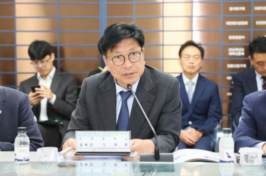 도성훈 교육감, 최교진 장관과 정석항공과학고서 협약형 특성화고 현장 점검