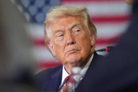Trump Predicts Complete Victory Over Iran in Two Weeks, Oil Prices to Drop