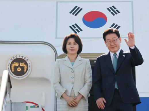 Lee departs for Europe to attend G7 summit in France