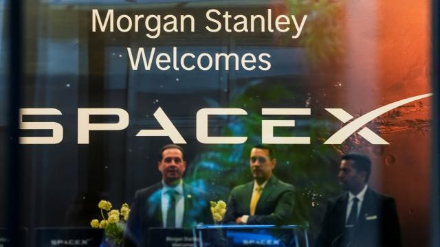 SpaceX debut threatens to siphon capital from Koreas chip rally
