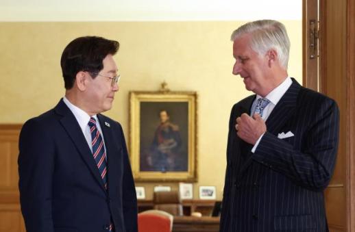 李, 벨기에 국왕 만나 6·25 전쟁 참전해 싸워줘