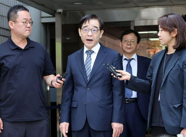 권순일 화천대유 고문료 사건 공소기각…실체 판단 없이 종결