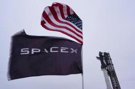 SpaceX Faces Valuation Controversy Ahead of Record IPO