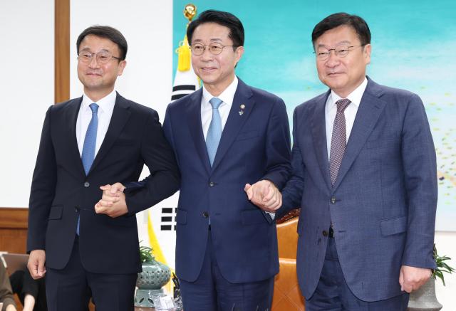 조 의장, 한병도·정점식과 선관위 사태 진상규명 협조 촉구…원 구성은 동상이몽