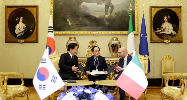 President Lee Jae-myung meets with House Speaker Lorenzo Fontana at the Montecitorio Palace in Rome during his state visit to Italy on June 11.