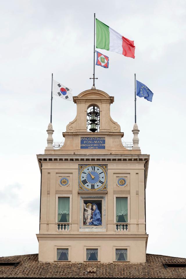 The South Korean national flag is displayed at the Quirinal Palace in Rome where a welcoming ceremony was held for President Lee Jae Myung’s state visit on June 11 2026 local time Yonhap 
