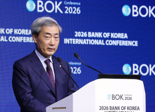 신현송 한은 총재 물가안정 중점…늦지 않게 금리 인상 필요