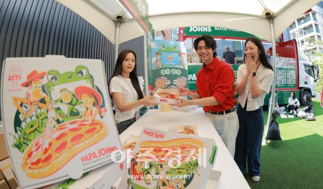 [포토] 파파존스, 성수동에 토이스토리5 테마 팝업 오픈