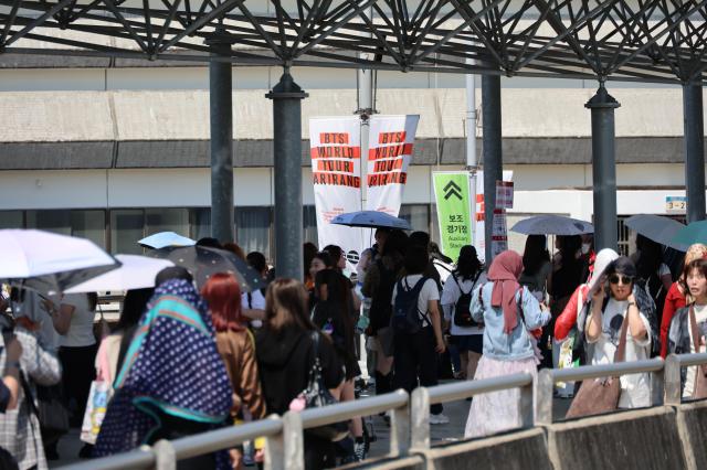 BTS釜山开唱 亚运会主体育场周边人气爆棚