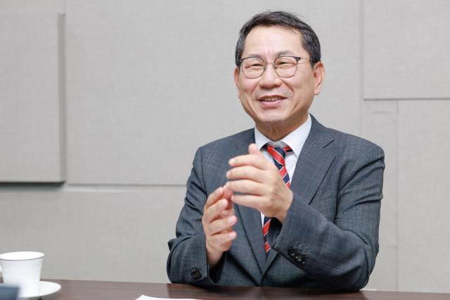 나명석 한국프랜차이즈산업협회장이 12일 사진유대길 기자 dbeorlf123ajunewscom