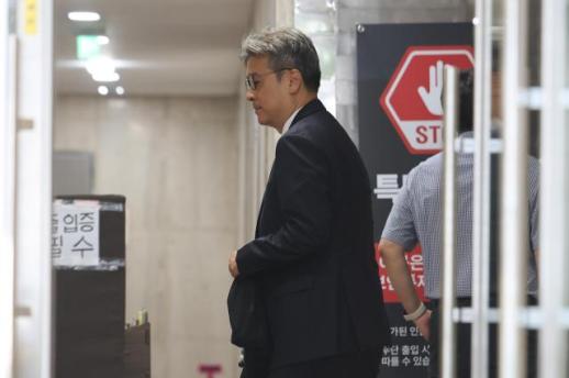 종합특검, 도이치모터스 수사 무마 이창수 전 지검장 첫 조사