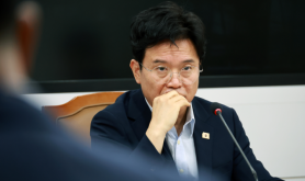 Labor Minister Calls for Stronger Safety Measures at POSCO Group Following Fatal Accident