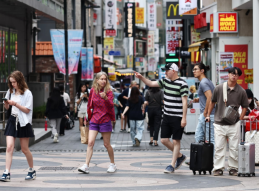 Foreign KTX Passengers Surge to 600,000 Monthly Amid Transportation Bottlenecks